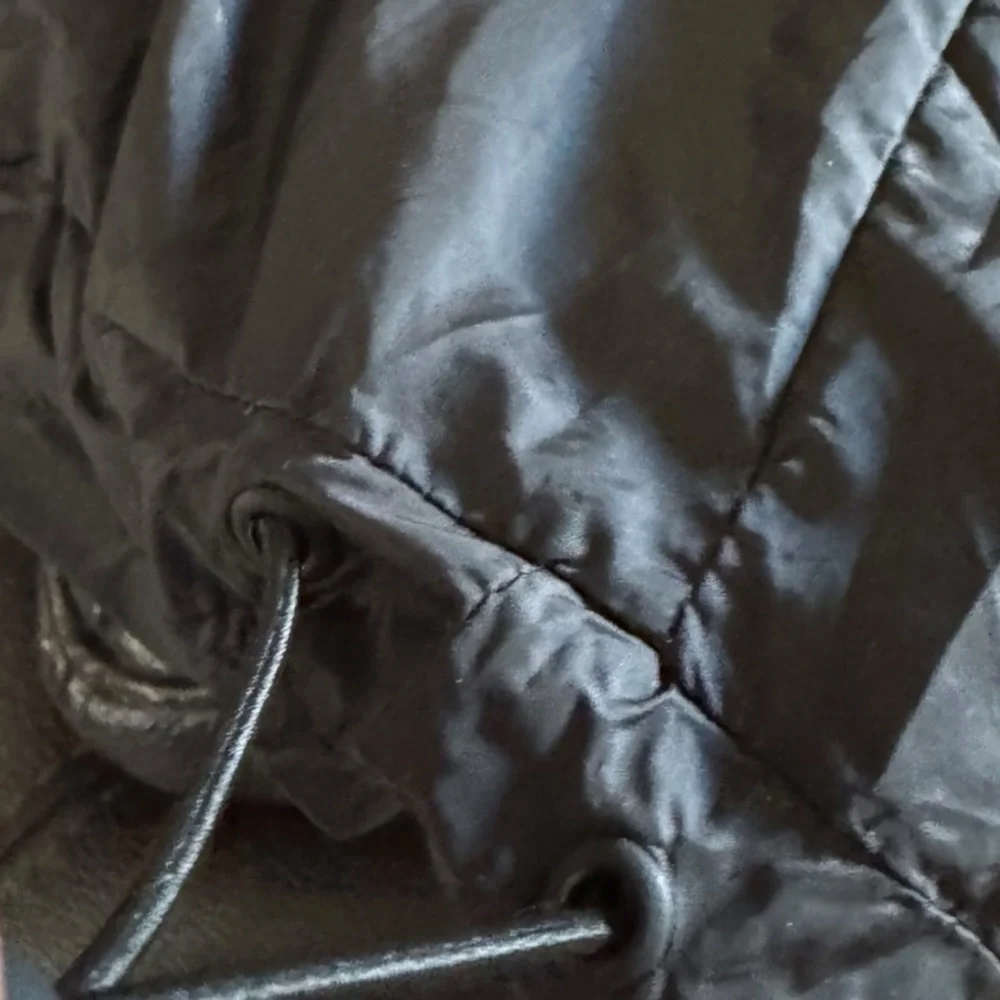 NEW With Tag Black Warm Puffer Jacket with Hood - Picture 5 of 17